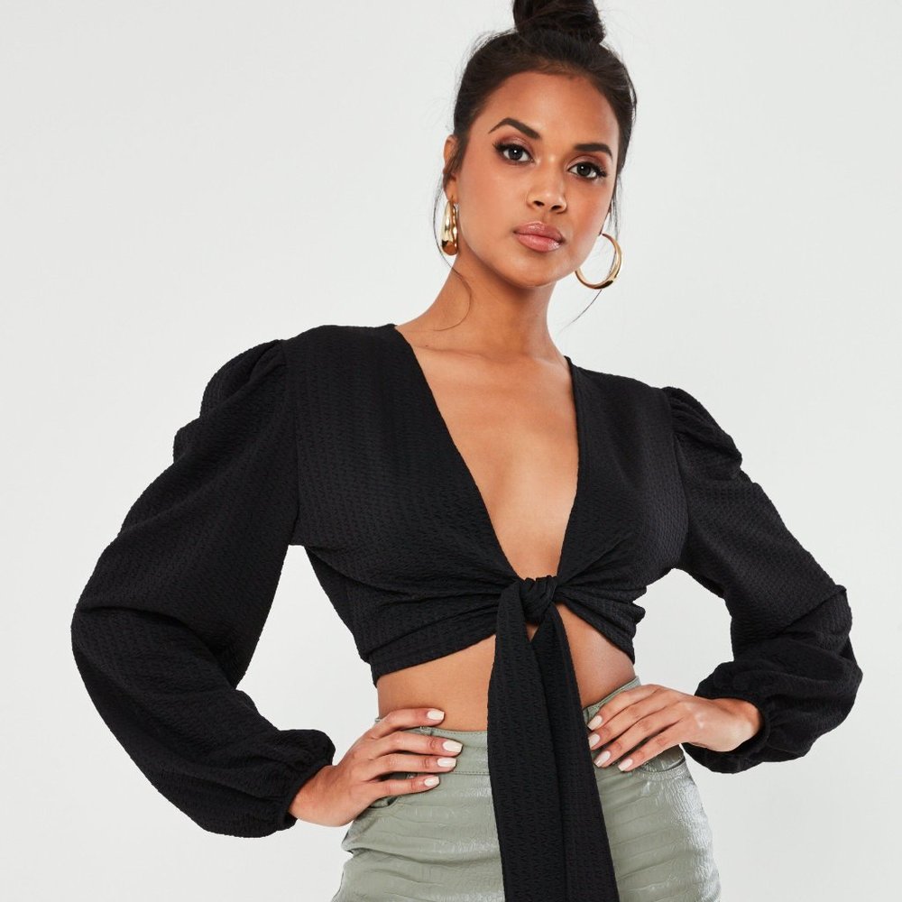 NWT Long Sleeve Tie-Front Cropped Top